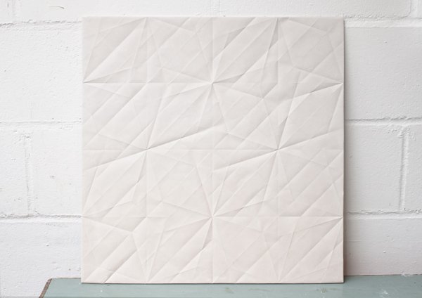 Folded, cerámica de papel por Raw Edges