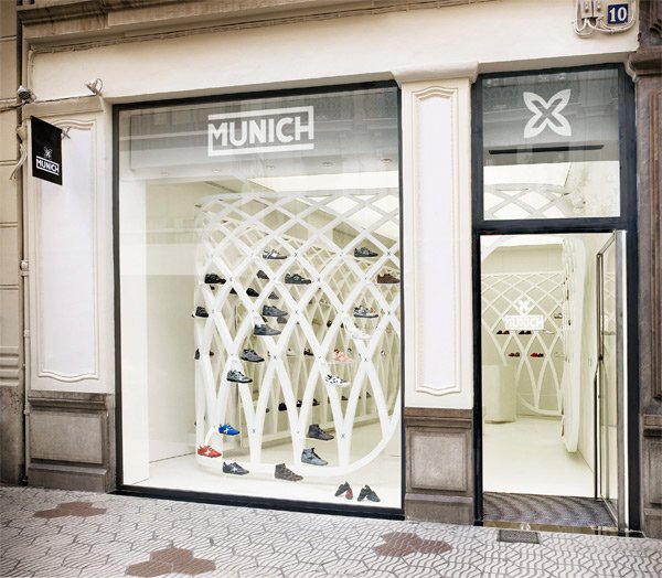 Estructura fractal de Dear Design para Munich en Valencia