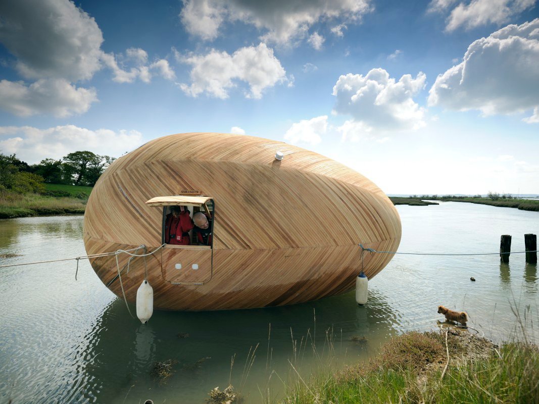 Exbury Egg, la casa flotante autosuficiente de Stephen Turner