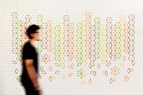 Embroidered Flower Lobby por Tripasai Architect