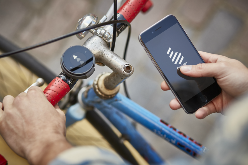BeeLine, el dispositivo de navegación inteligente para bicicletas, 2015