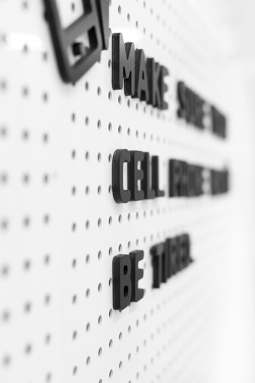 Tipografía, Look & Be Free, Wanna One, 2016