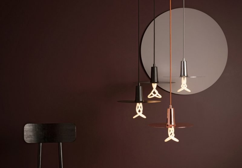 Plumen drop hat, Plumen