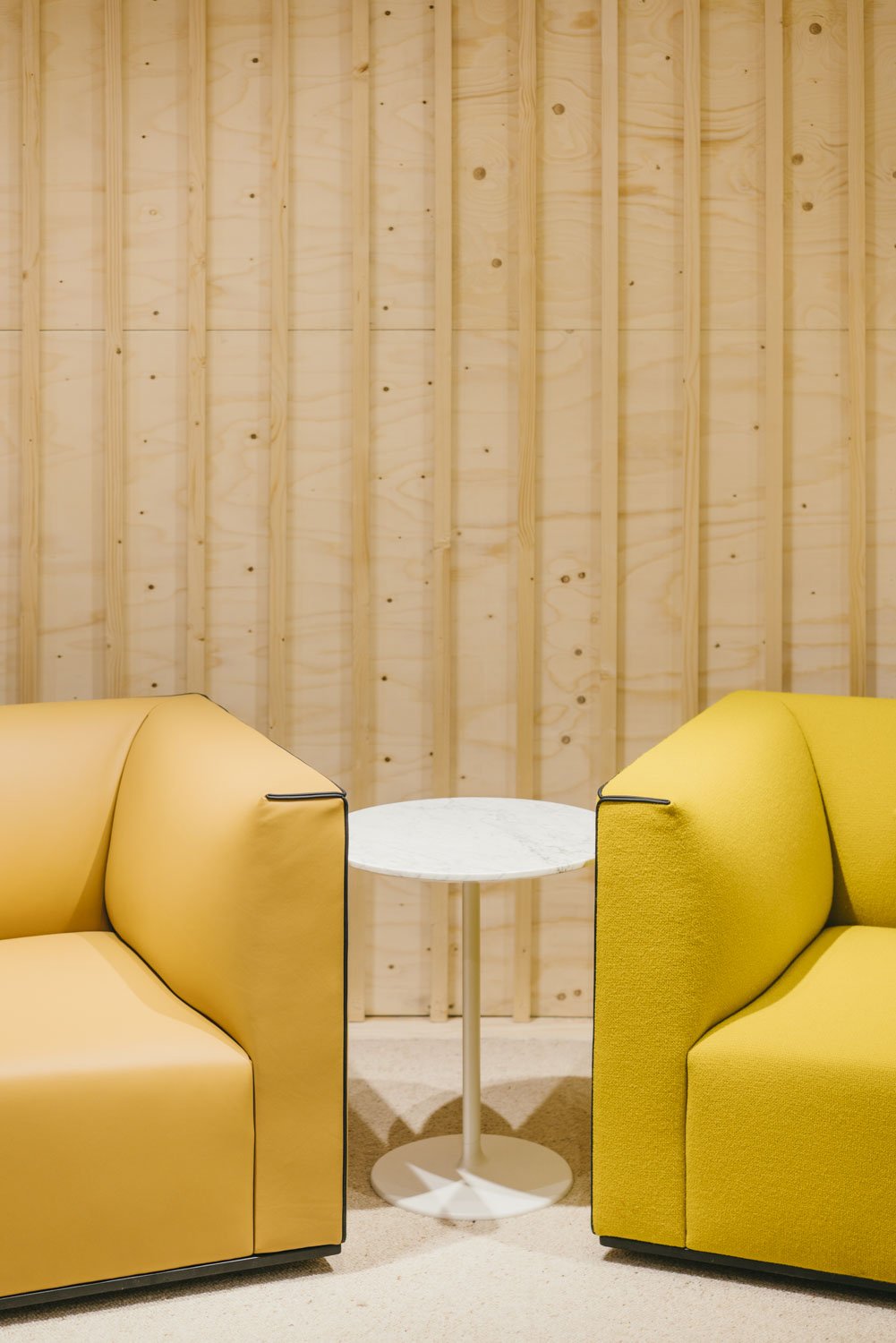 Grand Raglan, Piergiorgio Cazzaniga, Andreu World, Milán, 2017