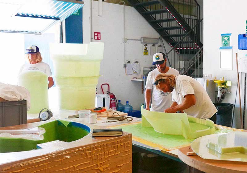 Seabin, de Pete Ceglinski Andrew Turton. Limpiar los océanos desde las costas