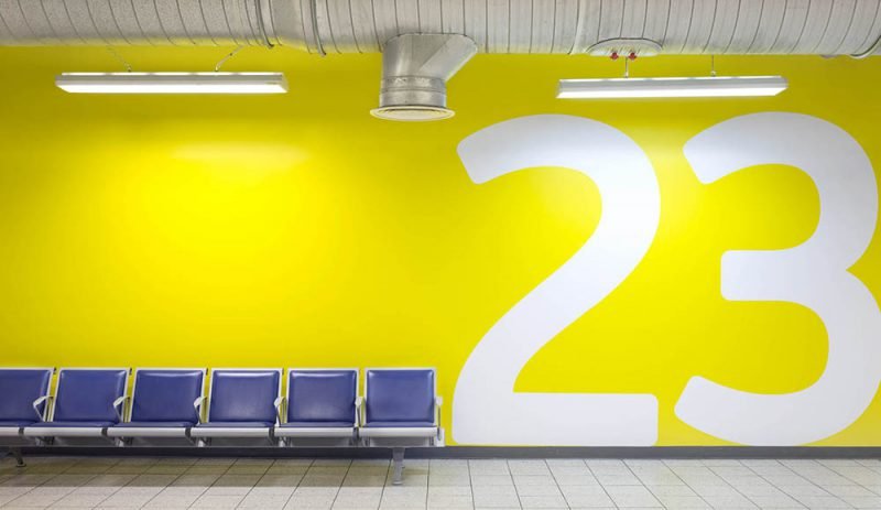 Un aeropuerto para quedarse: tipografía e iconografía de Atipo