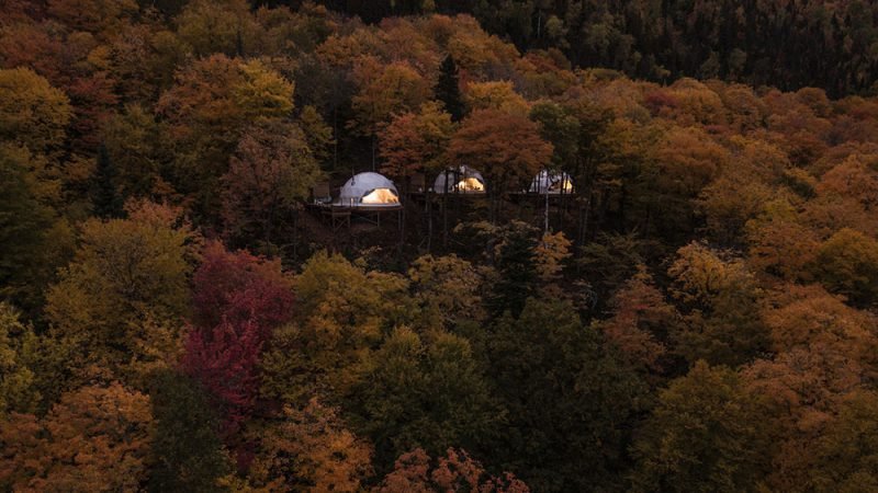 Dômes de Charlevoix, sistema de cúpulas geodésicas de Bourgeois / Lechasseur Architectes