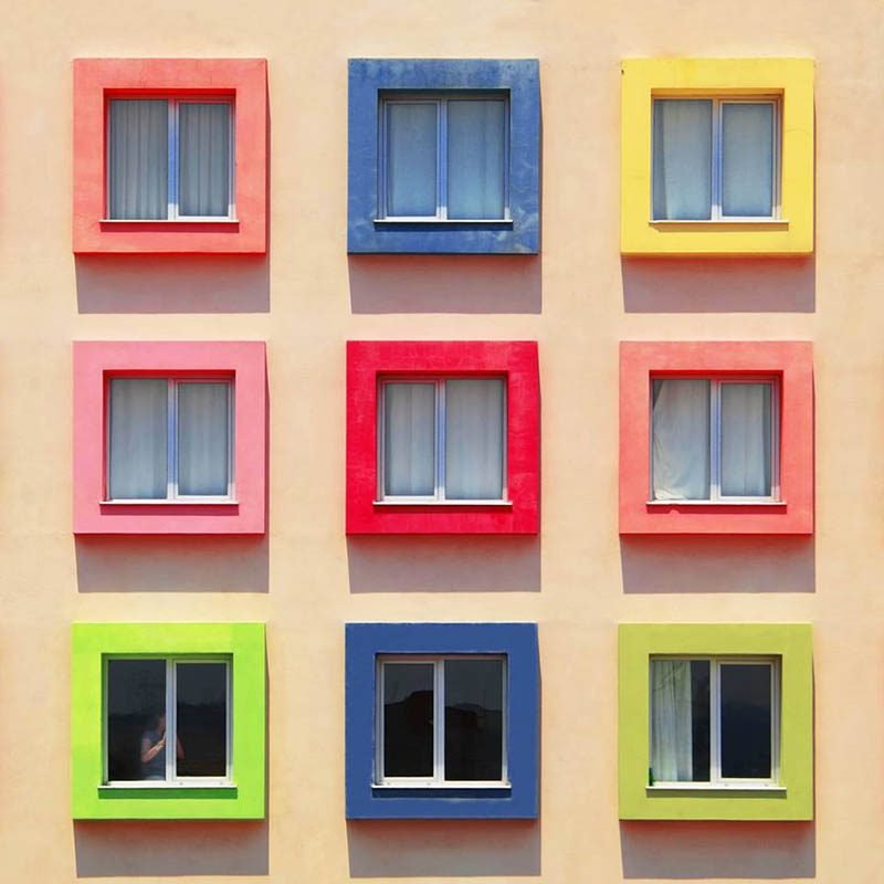 Yener Torun enseña otra cara de la arquitectura turca, en su serie fotográfica Façades