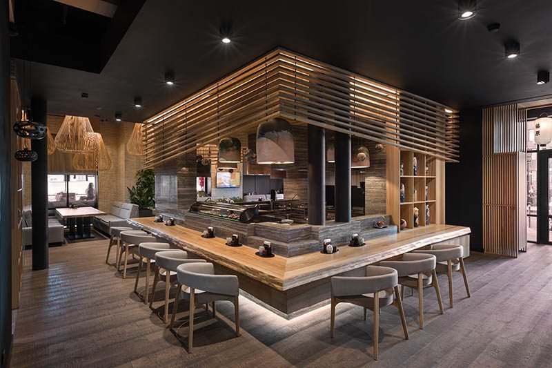 Fujiwara Yoshihiro. Homenaje a la cultura japonesa, en el restaurante diseñado por Sergey Makhno