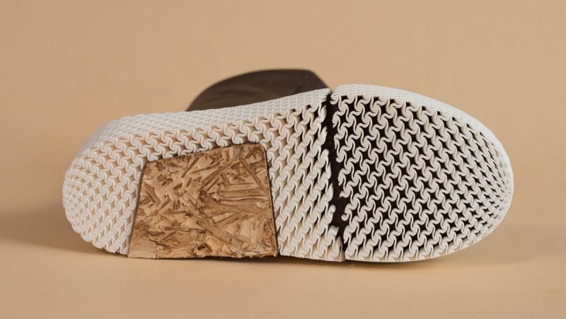 Las botas hechas de hongos de Liz Ciokajlo y Maurizio Montalti. Los nuevos materiales y el futuro de dos planetas