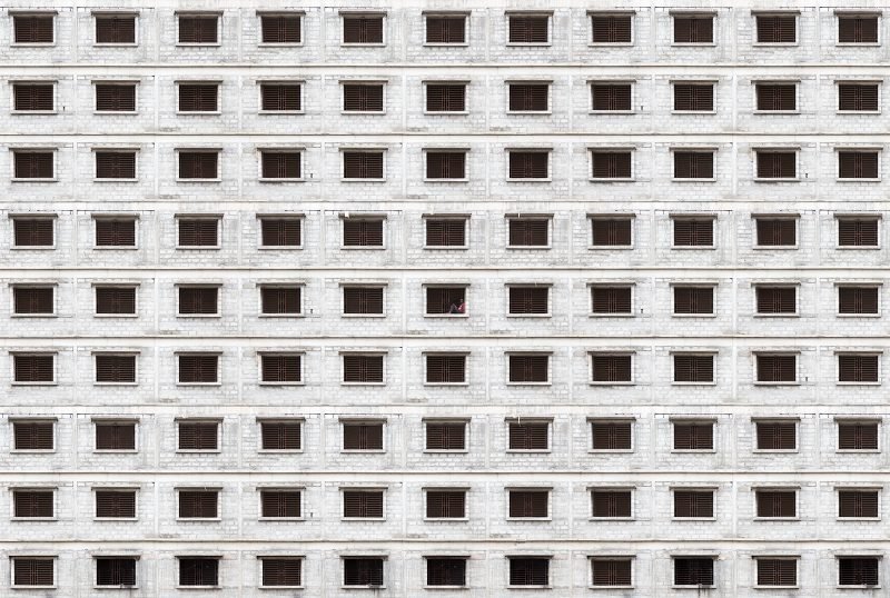 Biala, las fachadas colosales de de Gustav Willeit. La soledad de las grandes urbes