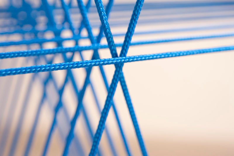 WWW, las versátiles estanterías de nailon de Vitor Matic