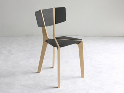 Naked, la silla desnuda de Outofstock