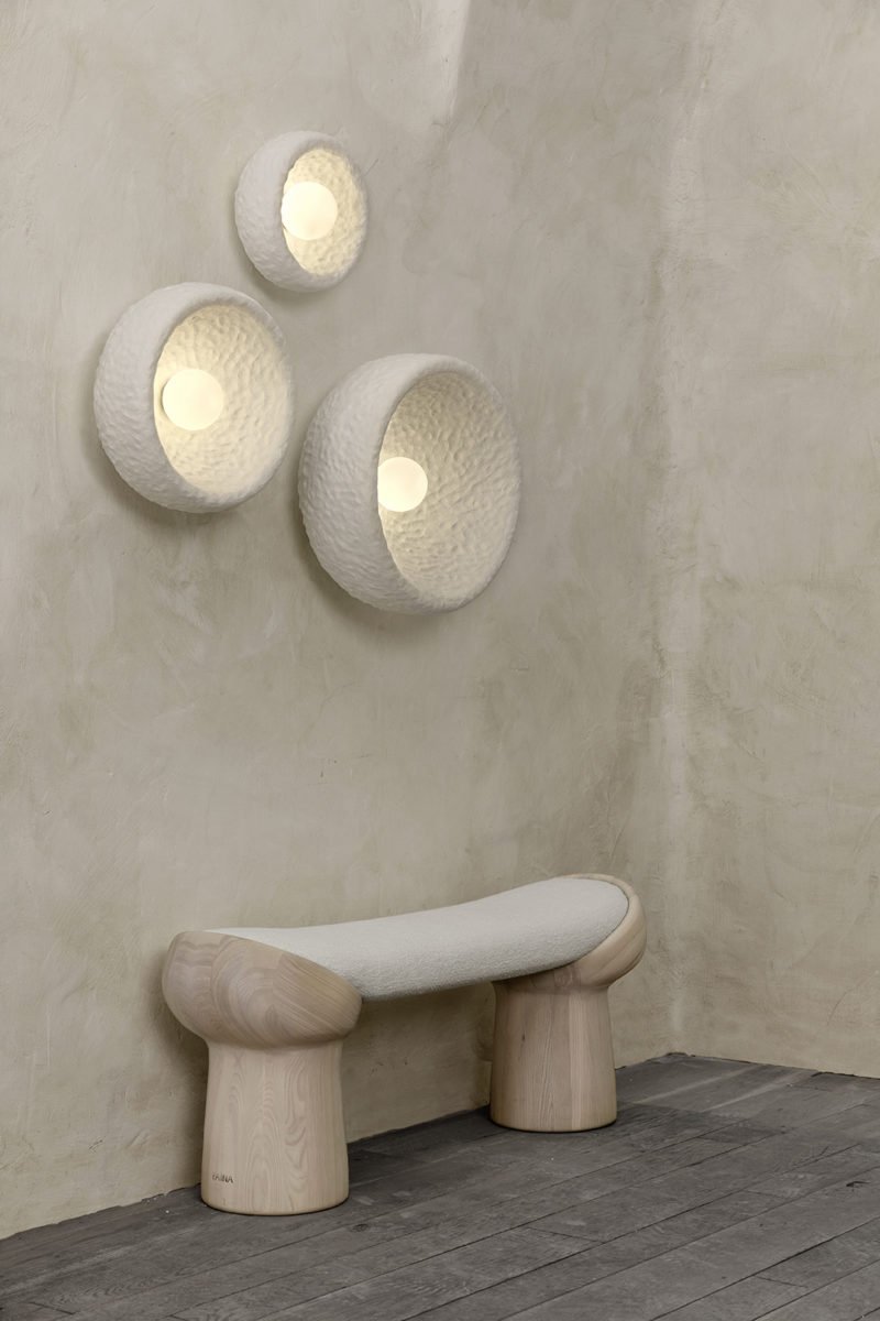 Following the Sun, luminarias y mobiliario de Yakusha Design. © Vova Klever