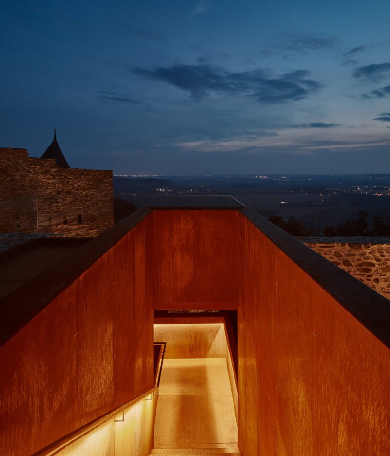 Atelier-r interviene el castillo Helfštýn. © BoysPlayNice