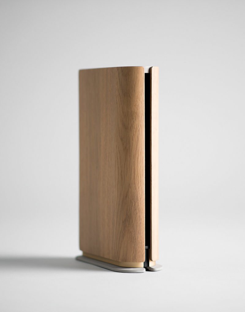 Layer firma un altavoz portátil "de libro" para Bang & Olufsen