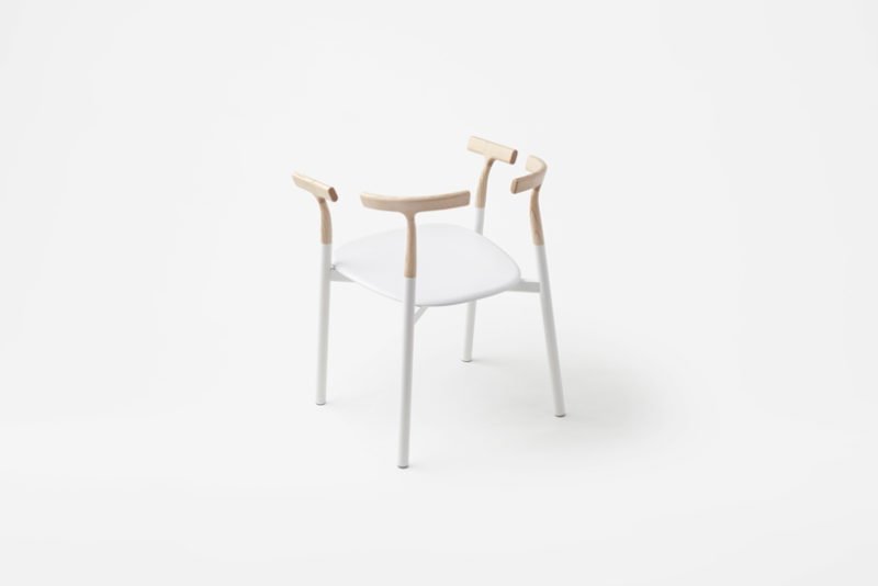 Twig, la silla incompleta de Nendo. Minimalismo nipón © Akihiro Yoshida 
