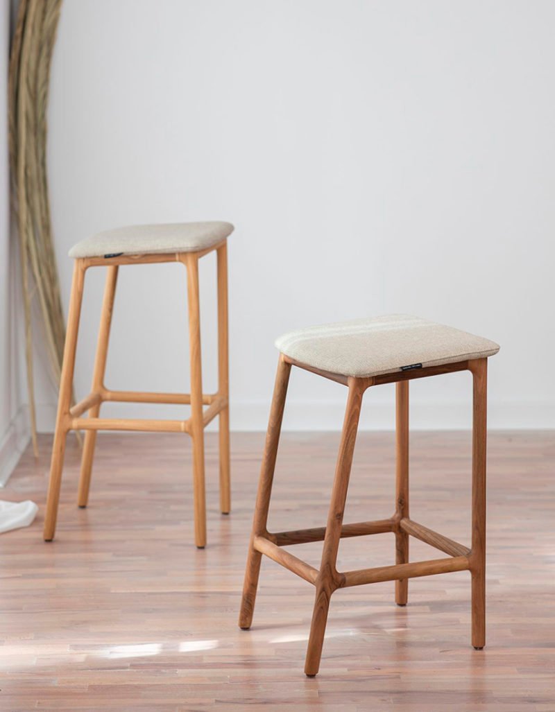 Mosso, los asientos de Charlie Pommier. Elegancia en madera