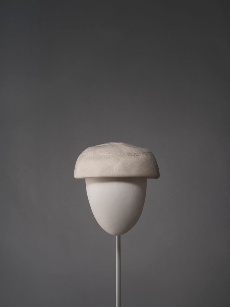 Balenciaga. La elegancia del sombrero