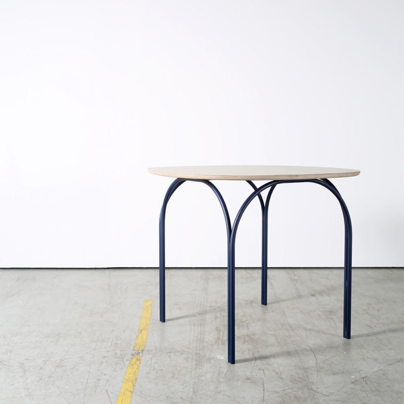 Arch, el mobiliario tubular de Vaughn Shim y John Han