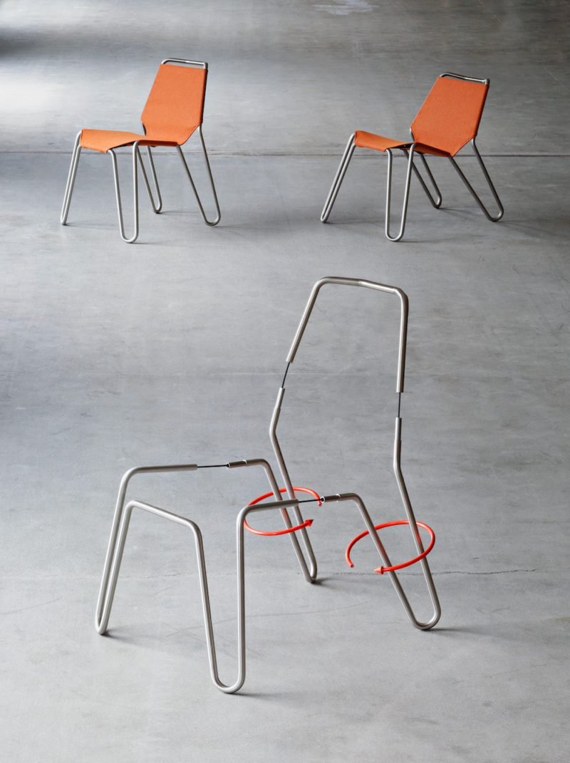 Reversible: la colección de sillas "reversibles" de Nicola Stäubli