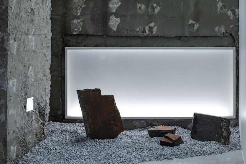 Kenta Nagai fuerza los límites de la arquitectura en ruinas