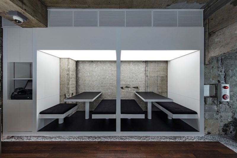 Kenta Nagai fuerza los límites de la arquitectura en ruinas