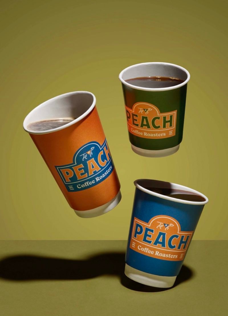 Peach, identidad y packaging de Pentagram. © Nick Cabrera / Emma Roberts