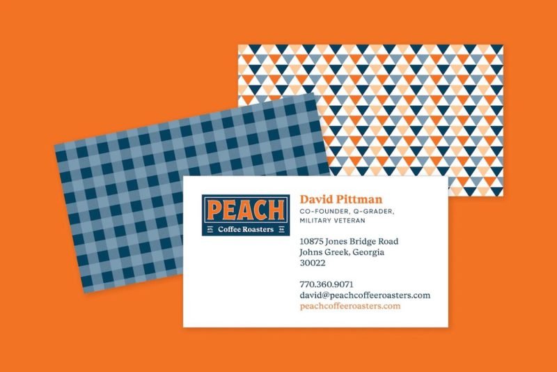 Peach, identidad y packaging de Pentagram. © Nick Cabrera / Emma Roberts