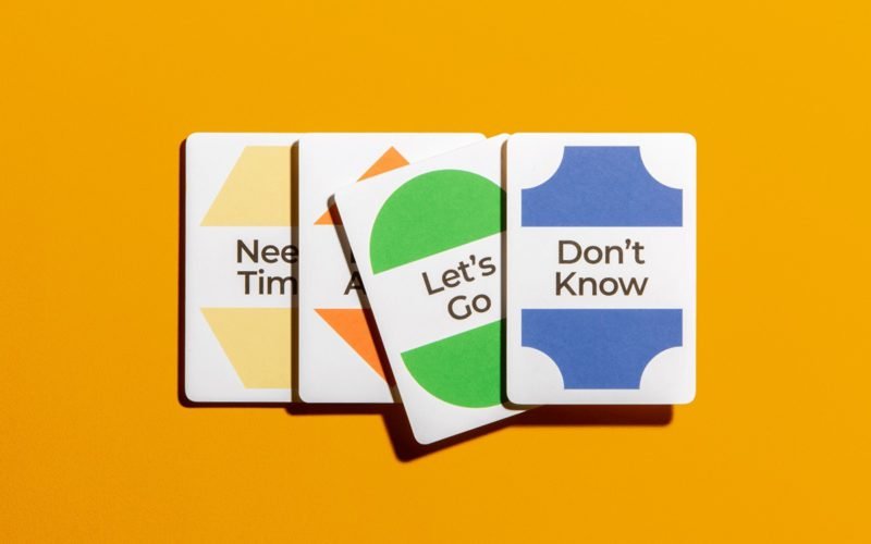 Manual Graphics da vida a Keeeet: naming, señalética, identidad,...