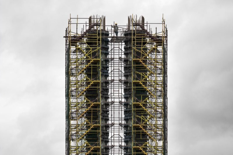 Perspe, la arquitectura reflejada de Gustav Millet