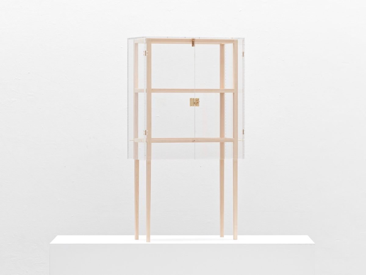 Frank, el armario transparente de Karl-Johan Hjerling y Karin Wallenbeck