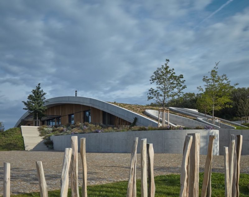 Bodegas Gurdau y el diseño biofílico de Aleš Fiala © BoysPlayNice