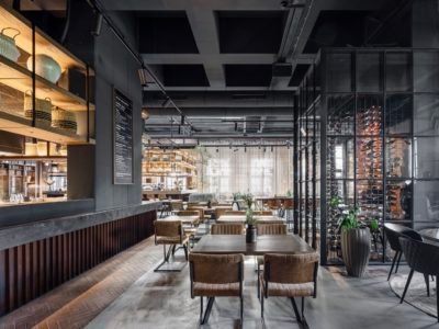 Beef interviene una antigua refinería eslovaca para dar vida a Werk © Matej Hakár