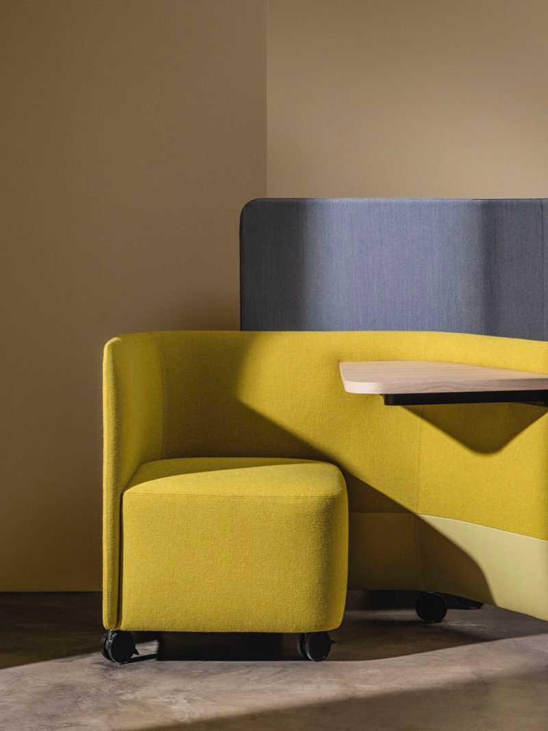 En clave oficina Andreu World por Alfredo Haberli