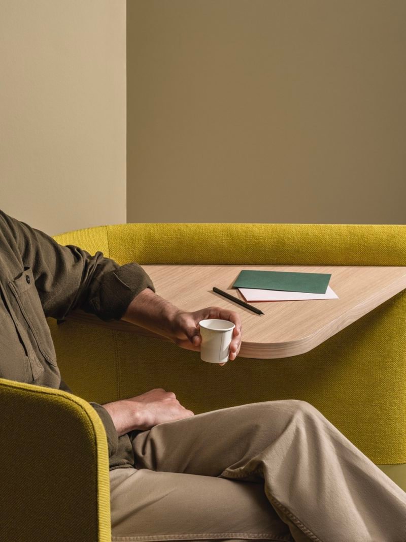 En clave oficina Andreu World por Alfredo Haberli