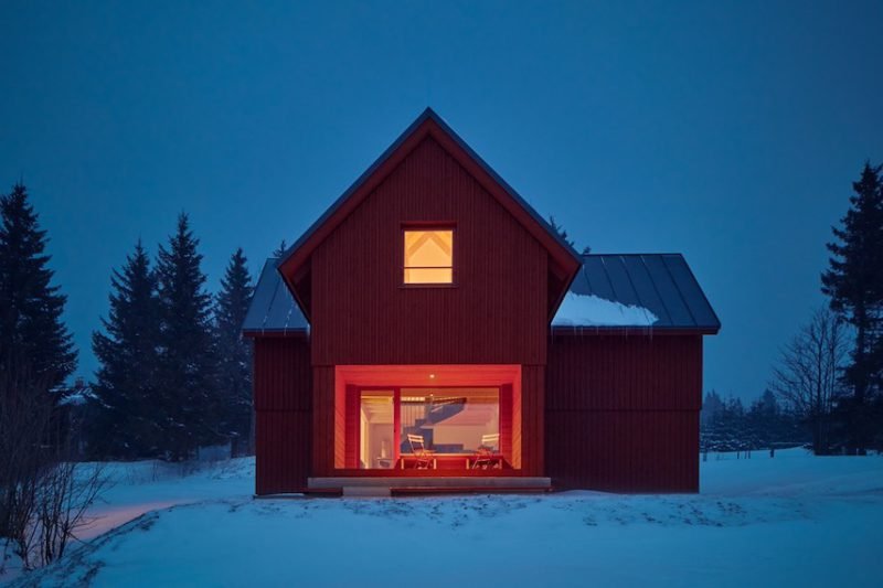 ADR firma Bučina Cottage. Una singularidad arquitectónica en Parque Nacional de Krkonoše © BoysPlayNice