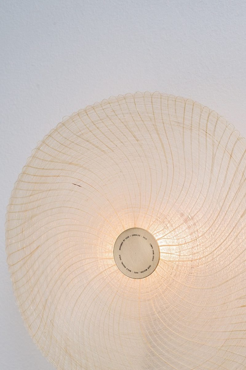 Lamps From Chile: un proyecto que actualiza la artesanía en crin desde el diseño contemporáneo