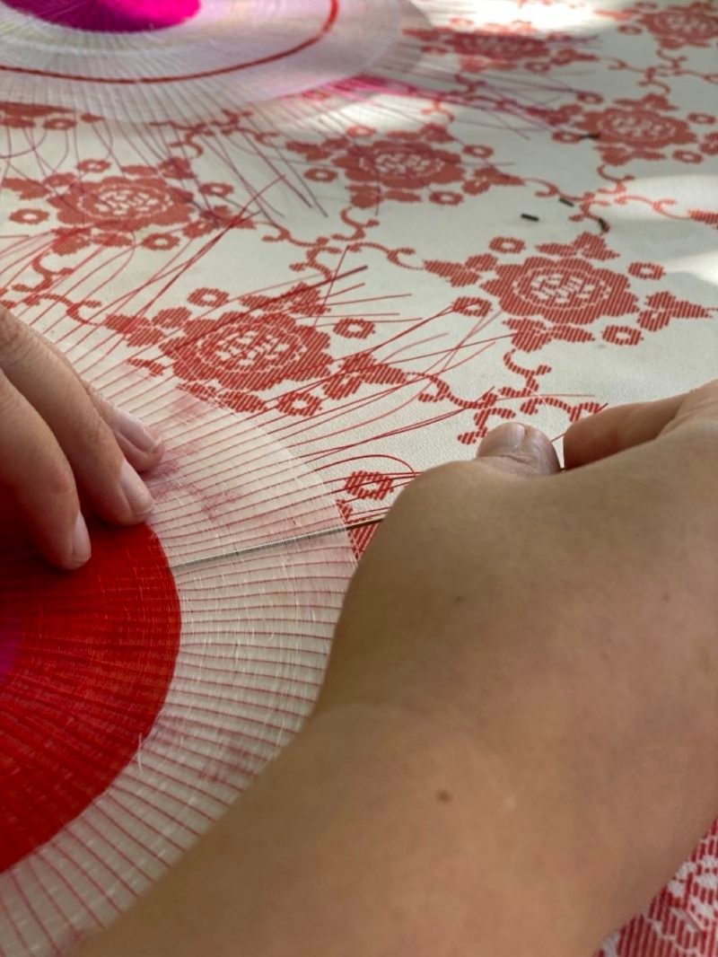 Lamps From Chile: un proyecto que actualiza la artesanía en crin desde el diseño contemporáneo