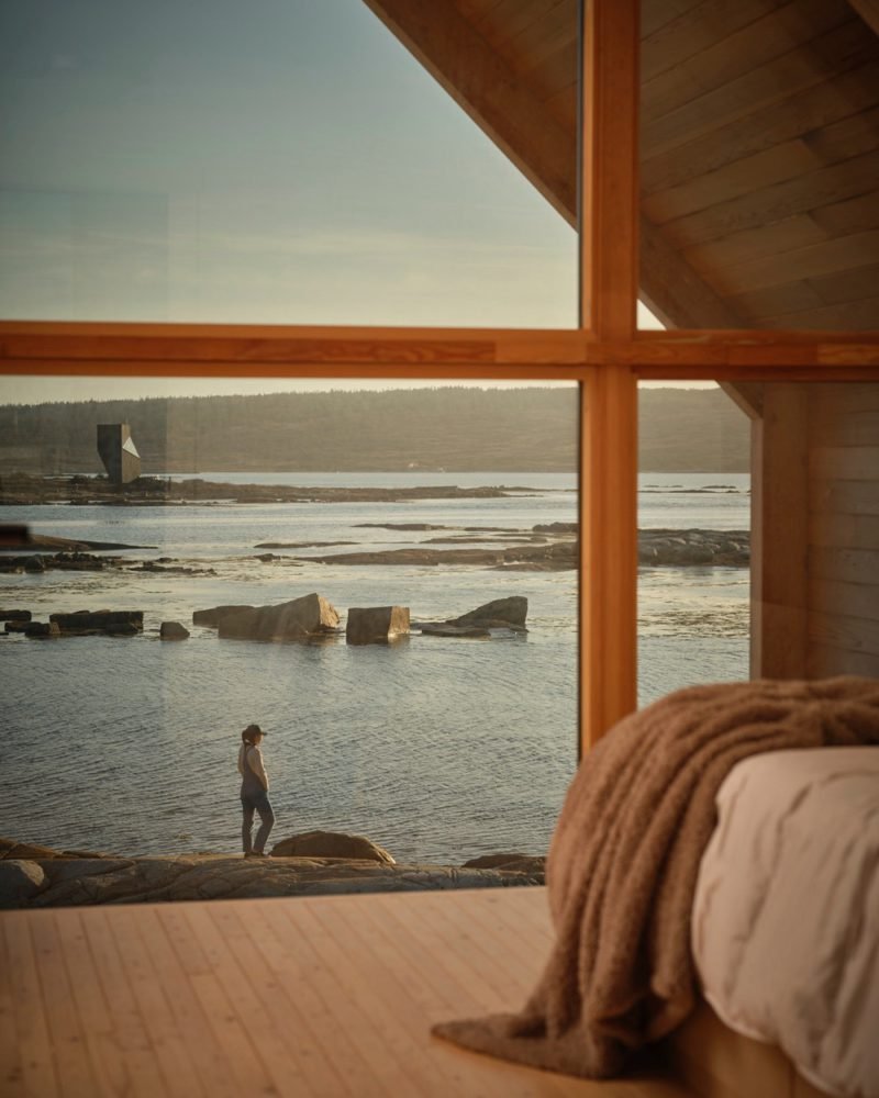 System 02, el refugio prefabricado definitivo. Un proyecto de The Backcountry Hut Company © Russell Dalby