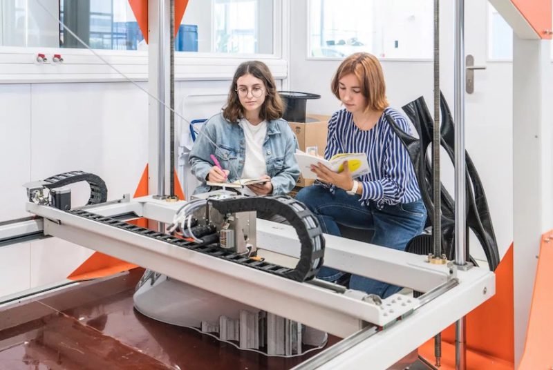 Becas Másters Elisava 2025: 25 becas del 50% del importe de cada máster