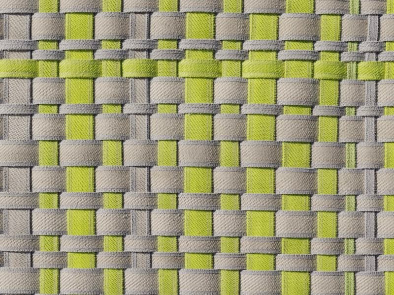 Füür y cómo reutilizar mangueras de bombero para fabricar muebles y objetos