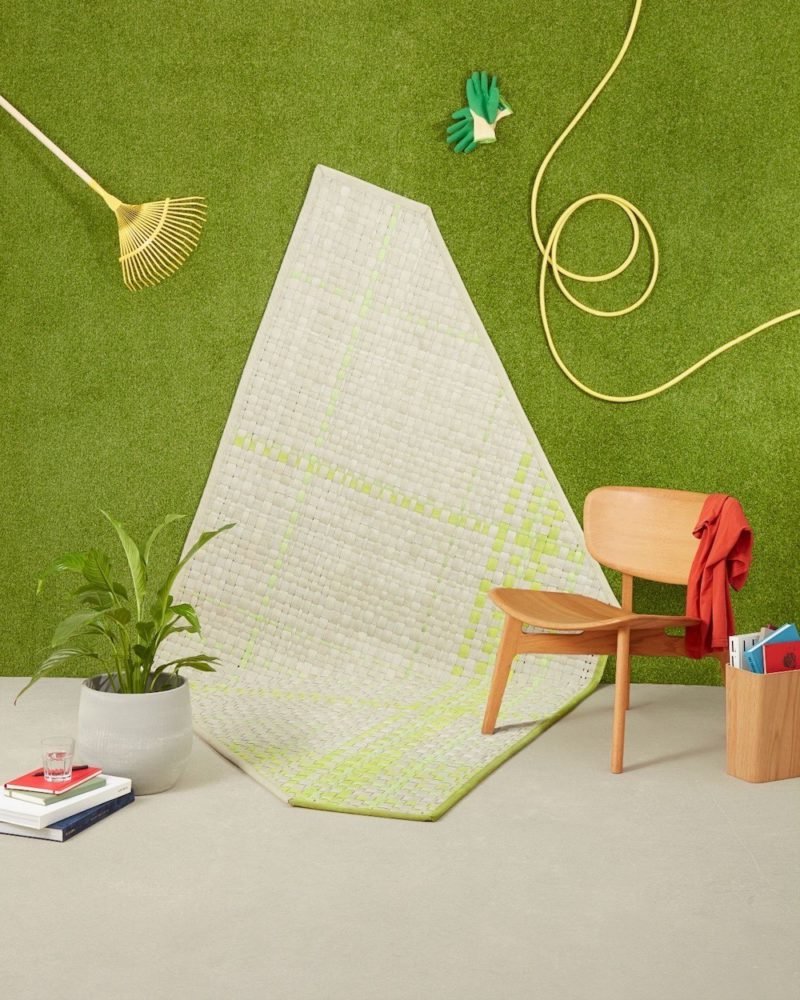 Füür y cómo reutilizar mangueras de bombero para fabricar muebles y objetos