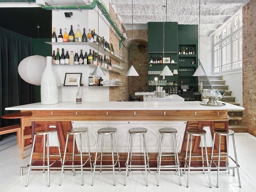 H3o Architects y Tiberi Club firman Tiberi Bar, la primera sede del colectivo gastronómico